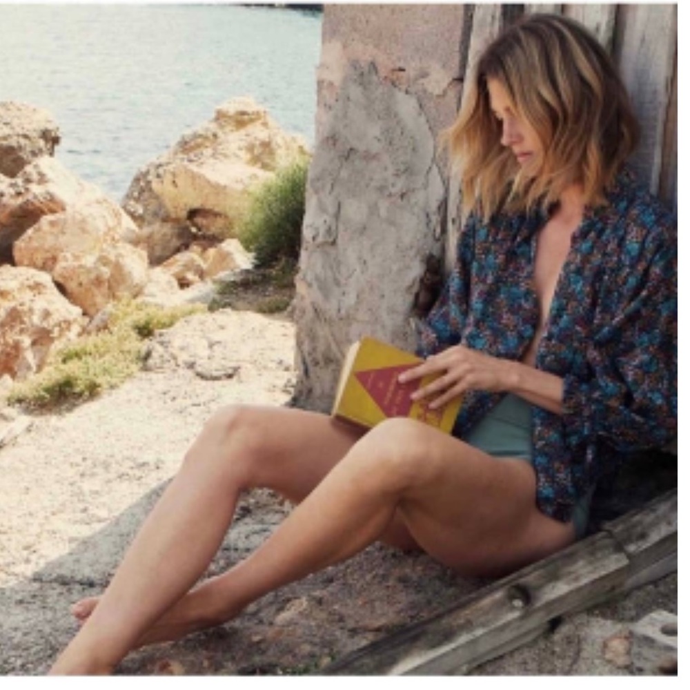 EUC Doen Rose Top ladybird floral size XS